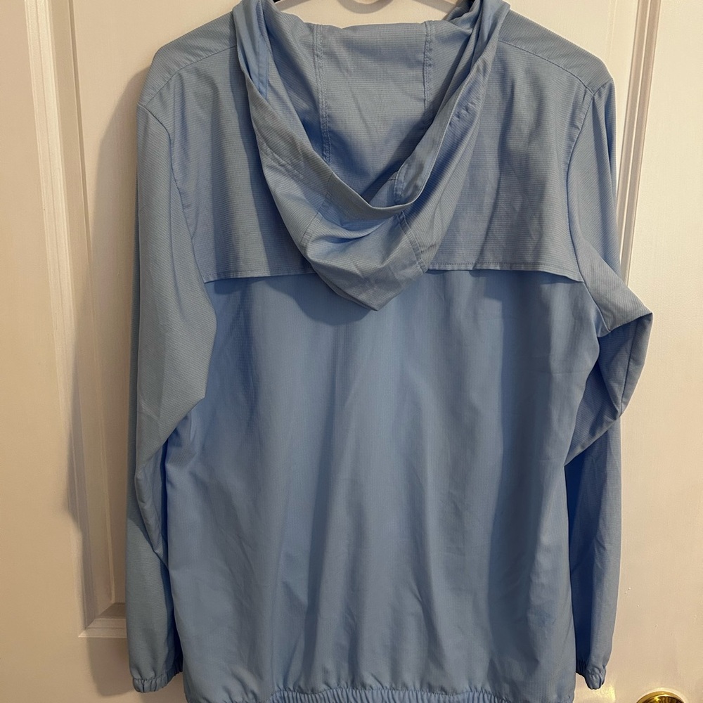 Columbia Sky Blue Hoodie with Light Pink Details - Picture 4 of 6
